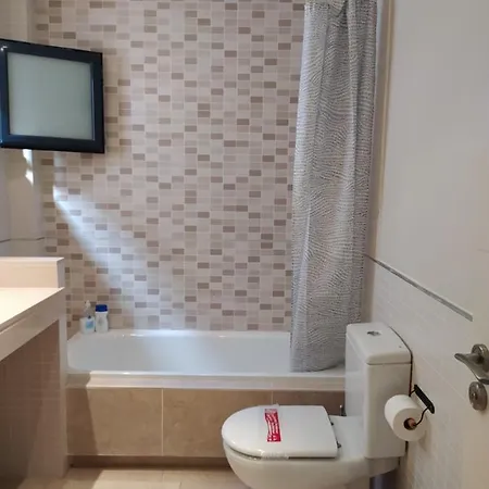 Апартаменты Modern Flat